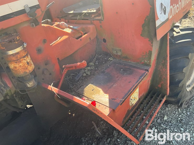 ditch-witch-5110-image-18