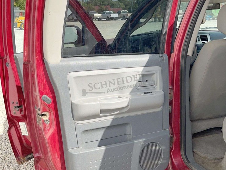 2006-dodge-dakota-image-44