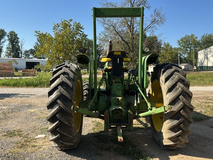 john-deere-2940-image-5