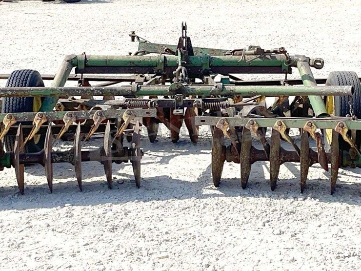 john-deere-10-image-7