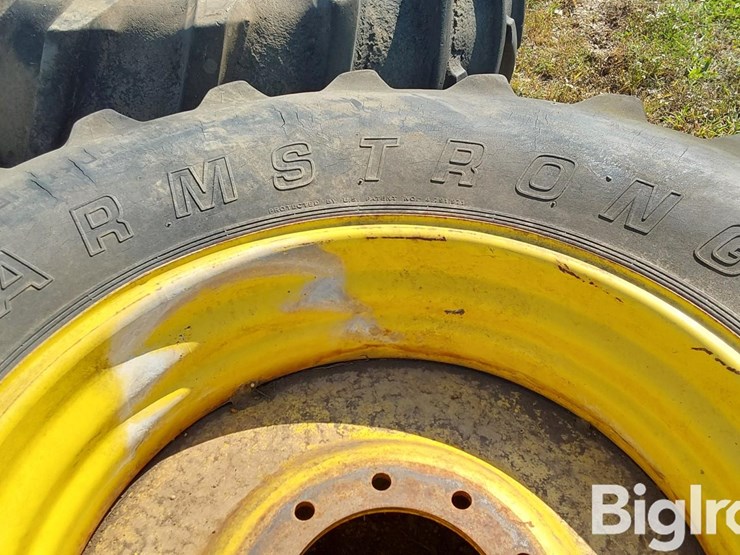 armstrong-/-firestone-24.5x32-bar-tires-on-john-deere-rims-image-17
