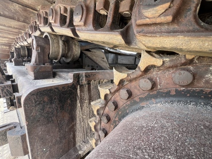 2018-deere-670g-lc-image-24