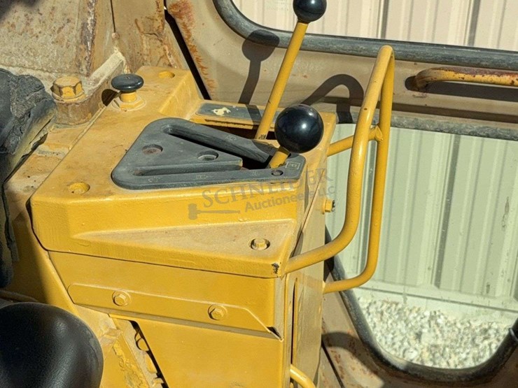 caterpillar-953b-image-42