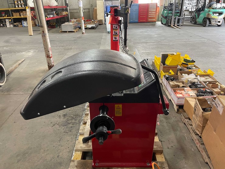 #8524-•-tire-changer-(e)-image-8