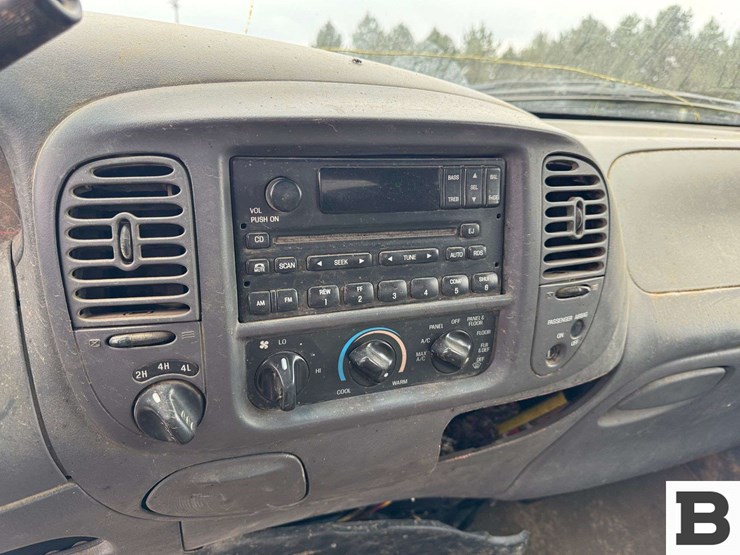 2002-ford-f150-image-35
