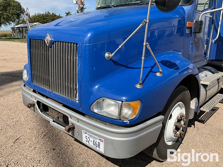 2004-international-9200i-image-9