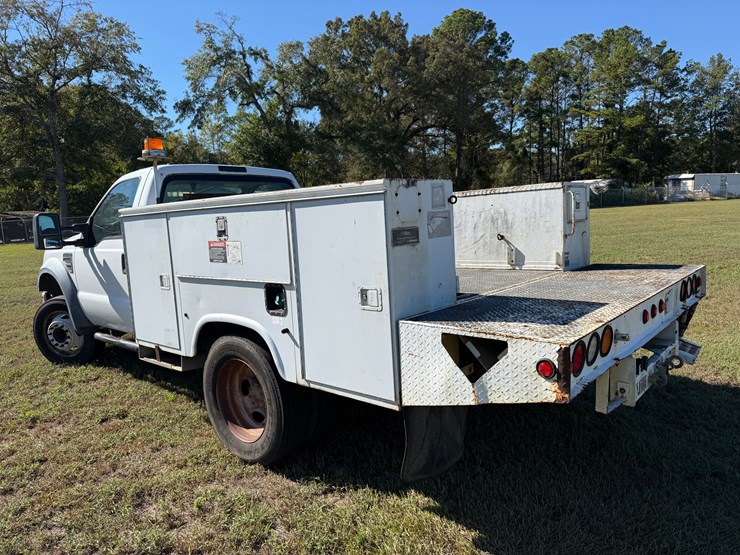 2008-ford-f550-image-3