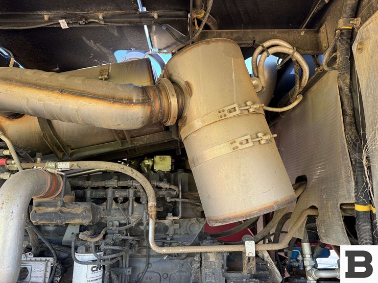 2015-new-holland-speedrower-260-image-49