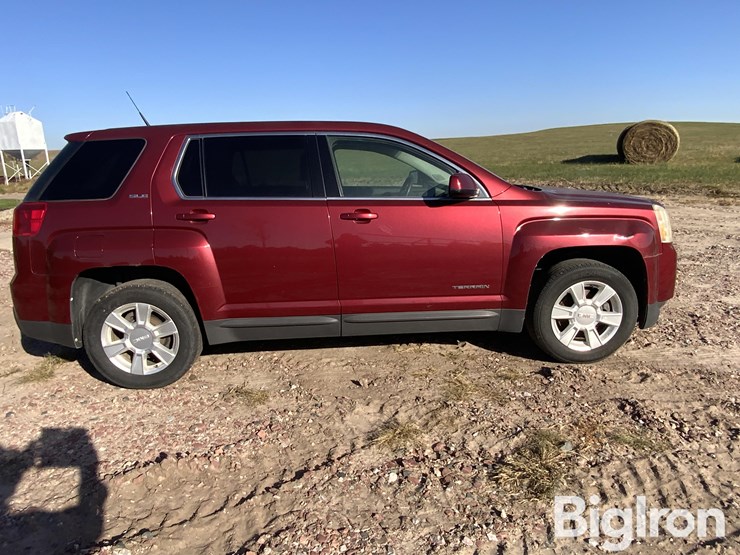 2011-gmc-terrain-sle-image-4