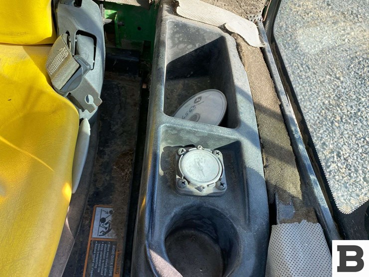 john-deere-1445-image-35