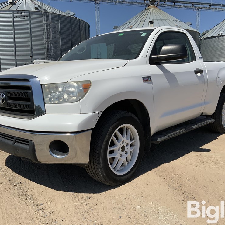 2013 TOYOTA TUNDRA SR5
