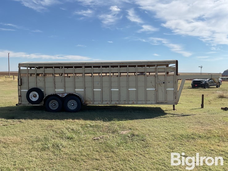 1990-titan-7x24-image-4