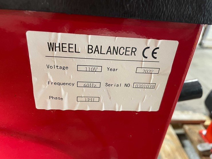 #8524-•-tire-changer-(e)-image-17