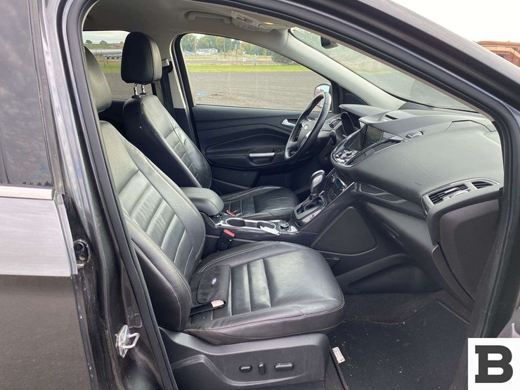 2015-ford-escape-image-18