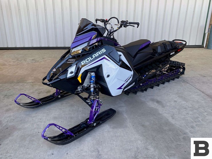2022-polaris-matrix-pro-rmk-850-165"-snowmobile-image-1