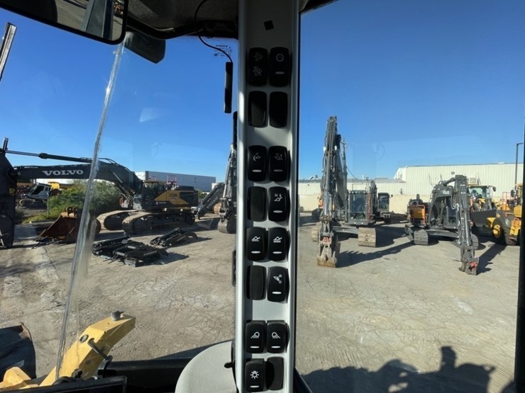 2020-volvo-l70h-image-26