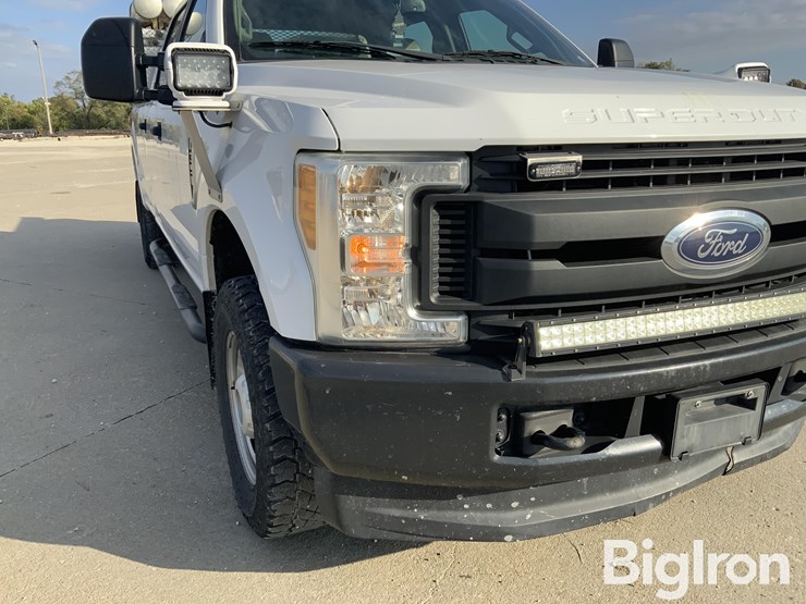 2017-ford-f350-xl-image-10