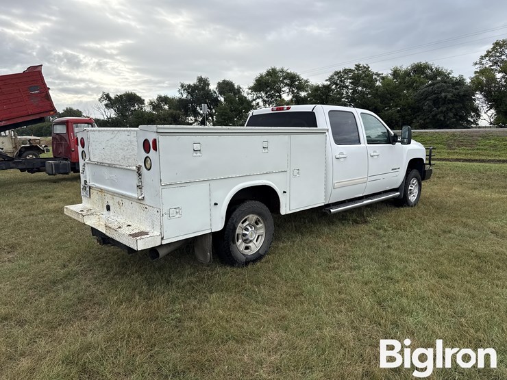 2010-chevrolet-silverado-3500-image-5