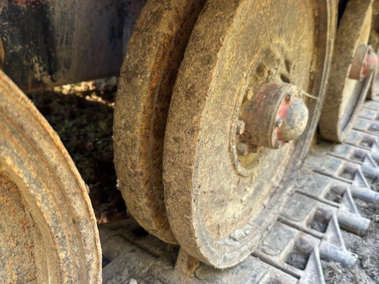 #1752-•-2013-kmc-210ca-track-skidder-image-29