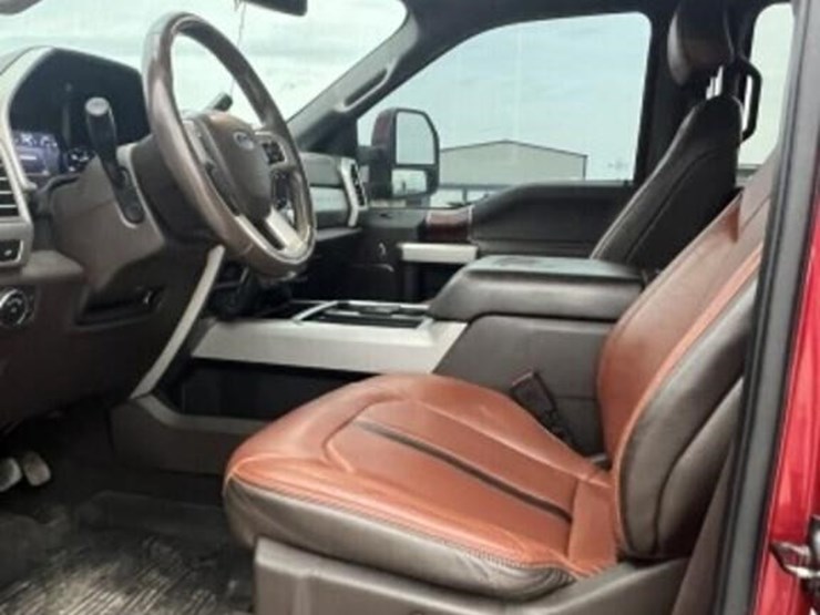 2021-ford-f250-king-ranch-image-10