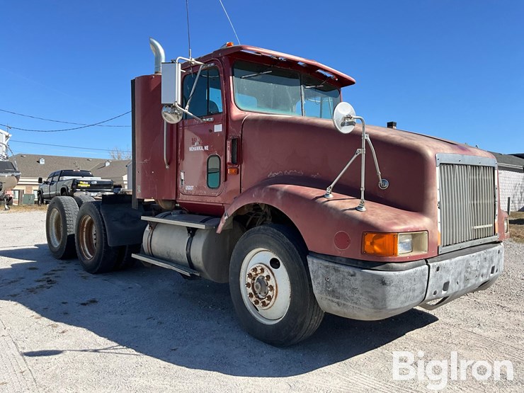 1990-international-9400-image-3