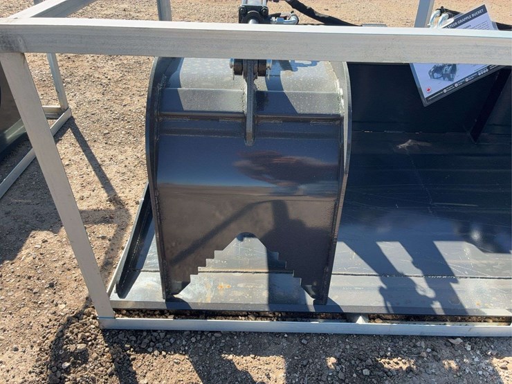 wolverine-72in-grapple-bucket-image-2