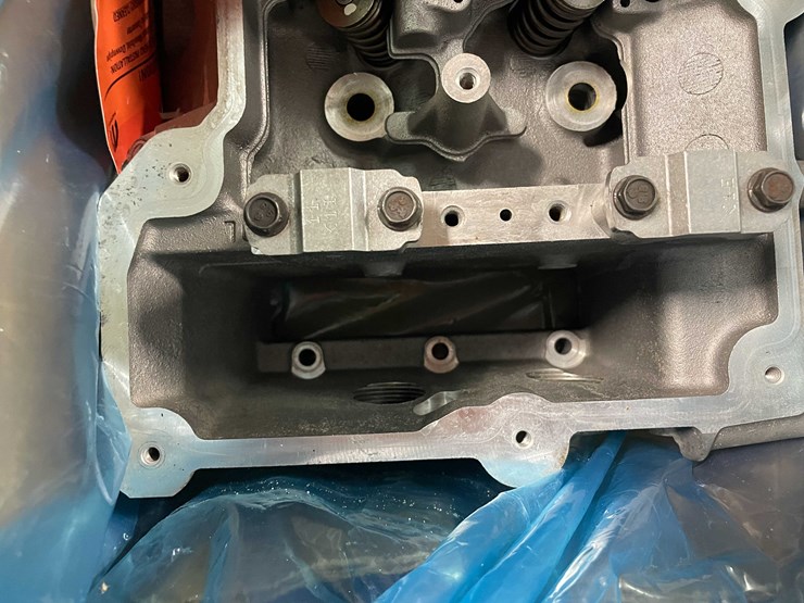 #8548-•-mopar-heads-(pr8)-image-22