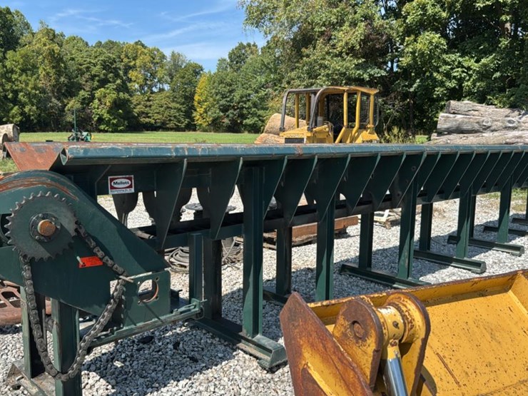 #4452-•-mellott-log-trough-image-1