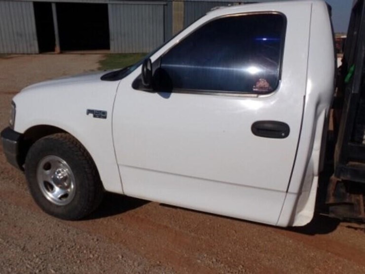 2000-ford-f150-xl-image-11