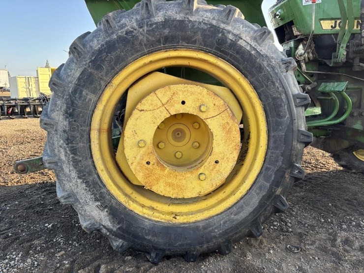 1981-john-deere-750-image-16