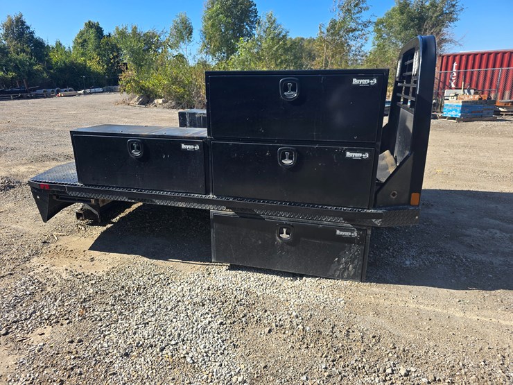 #22362-•-contract-manufacturer-pickup-truck-bed-image-22