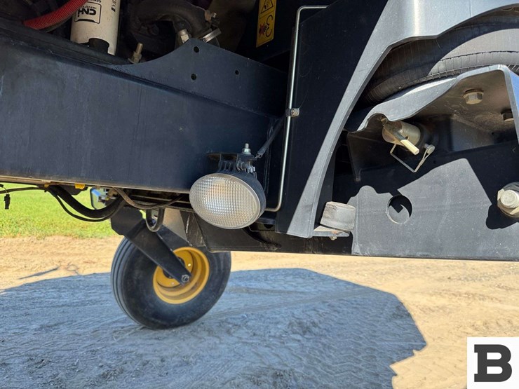 2015-new-holland-speedrower-260-image-30