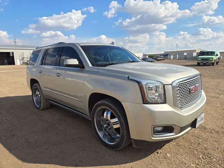 2015-gmc-yukon-denali-image-2