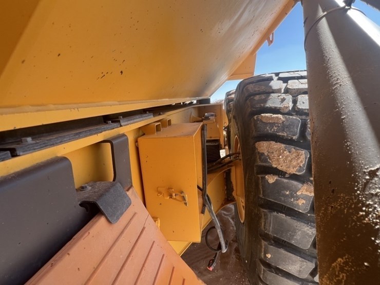 2020-volvo-a60h-image-18