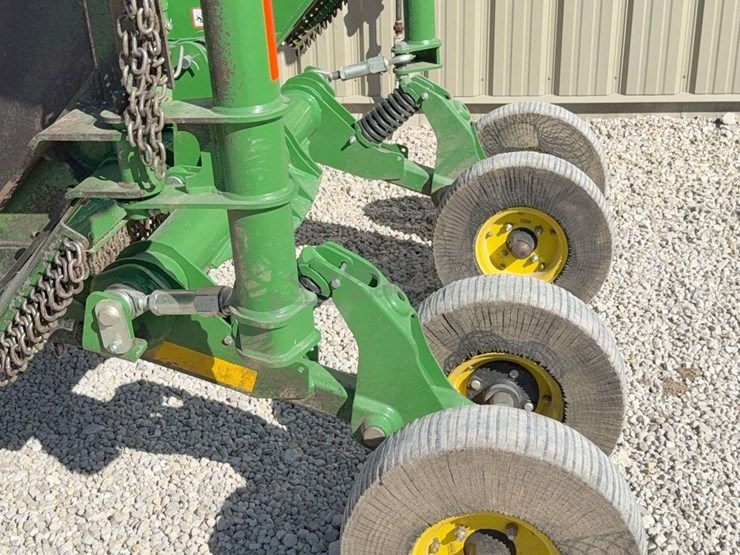 2021-john-deere-m15-image-44