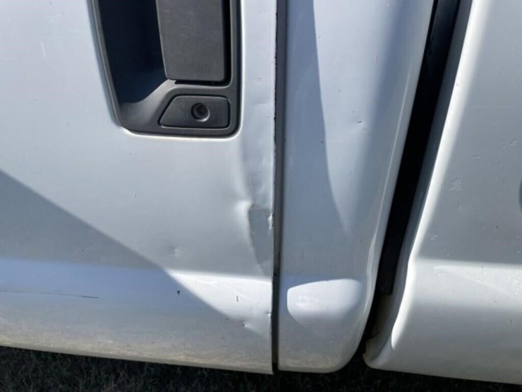 2010-ford-f250-xl-image-14