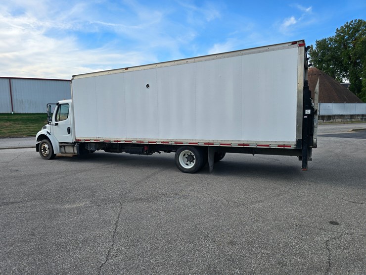 #22329-•-2014-freightliner-m2-106-box-truck-image-16
