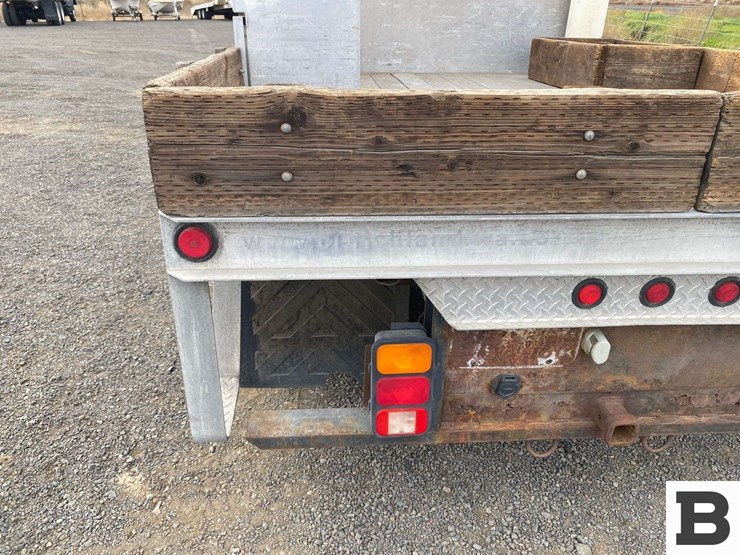 2004-chevrolet-silverado-3500-image-20