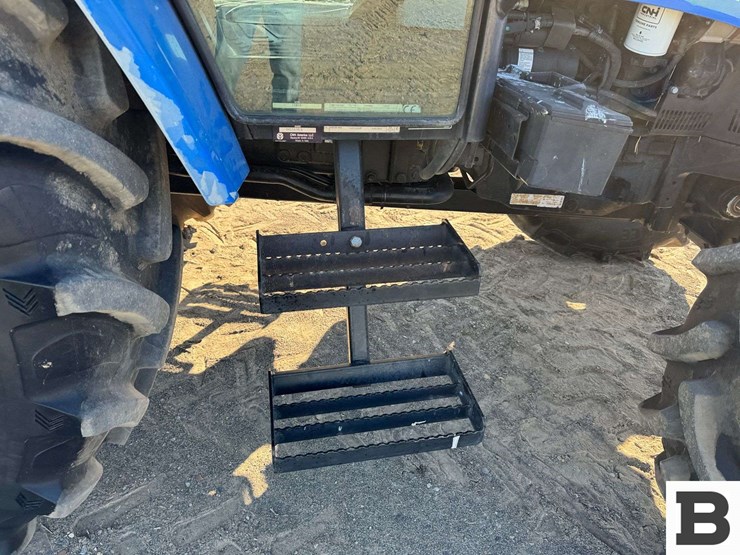 2010-new-holland-t5060-image-35