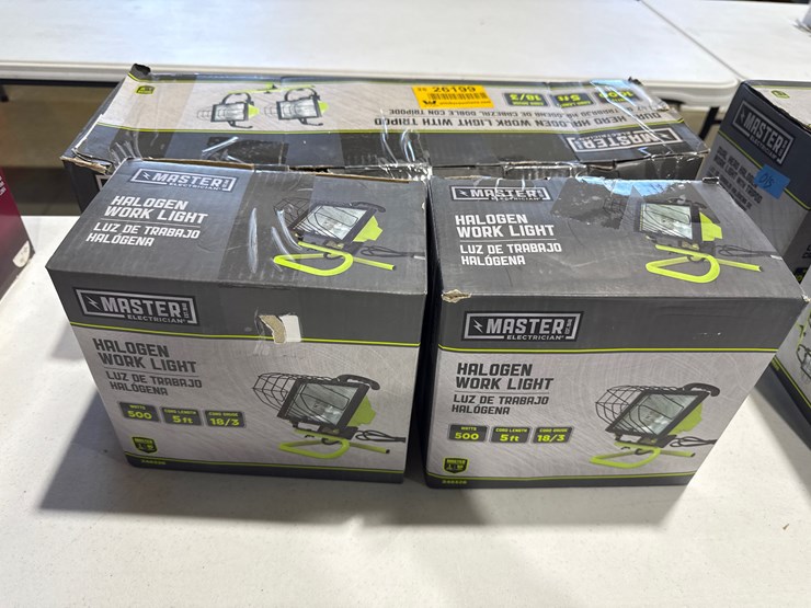 #26199-•-lot-of-master-electrician-halogen-work-lights-&-tripod-image-3