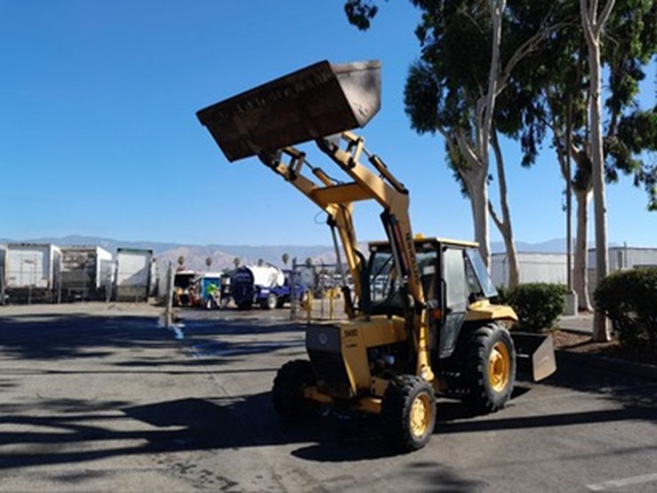 new-holland-545d-image-4