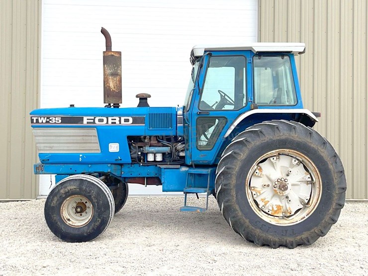 ford-tractor-image-4