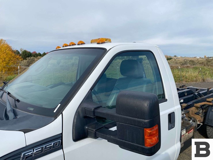 2015-ford-f350-image-11