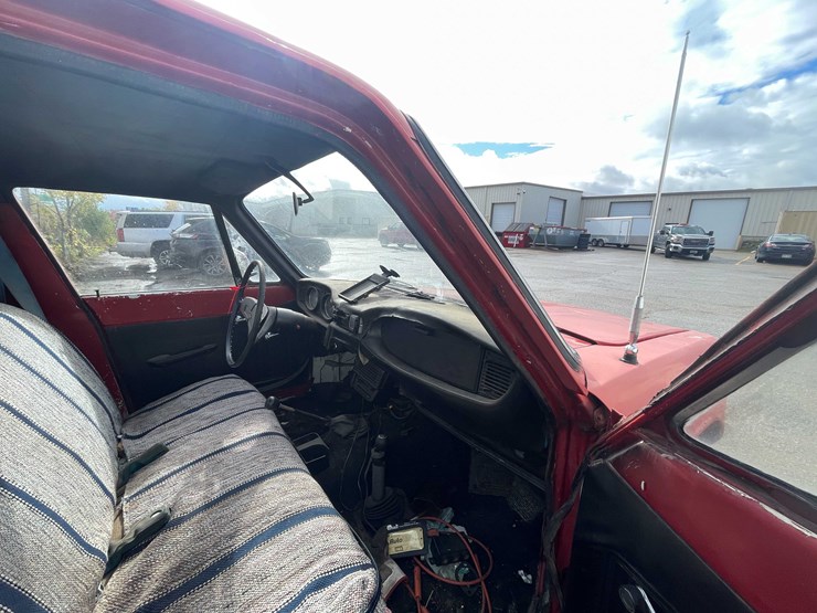 #1374-•-1976-chevrolet-luv-4x4-(has-wi-title)-(of)-image-132