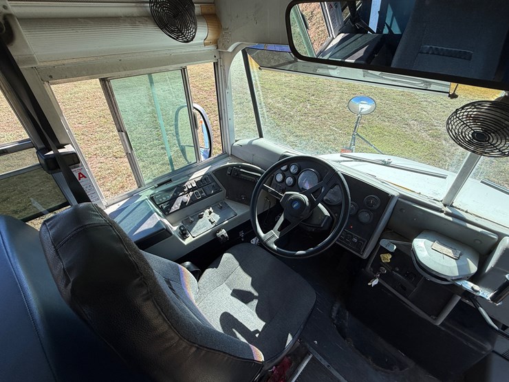 #29-•-#248-•-2006-blue-bird-bb-conventional-bus-image-9