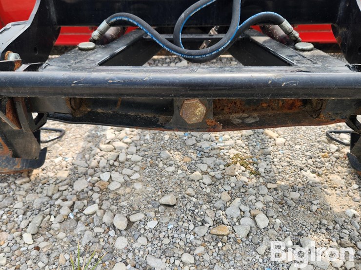 western-ultra-finish-7'-6"-snow-plow-image-12