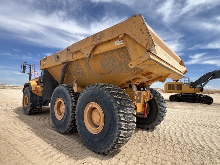 2021-volvo-a60h-image-3