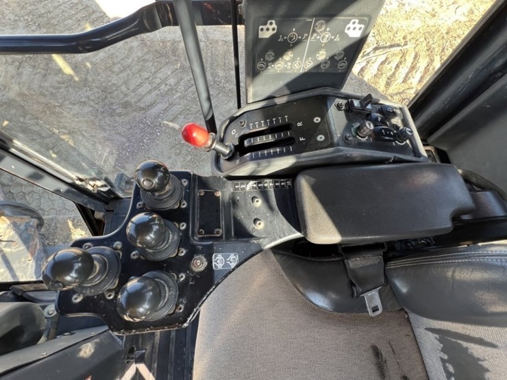 2011-deere-772gp-image-59