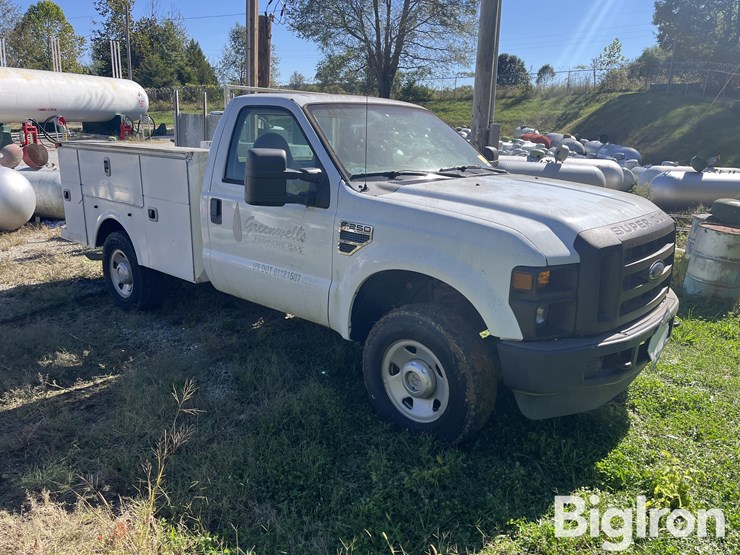 2009-ford-f250-xl-image-3