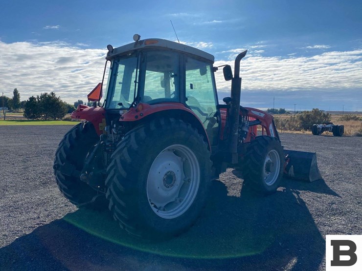 2012-massey-ferguson-5475-image-5